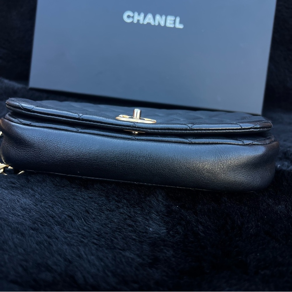 CHANEL Black Coco Mail Clutch Quilted Calfskin with Gold Chain - Picture 9 of 16